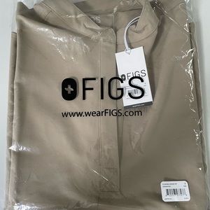 COPY - FIGS RAFAELA SCRUB TOP.  NEW WITH TAGS.  SMALL.